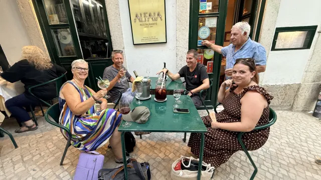 Drinks at a pavement table before dinner